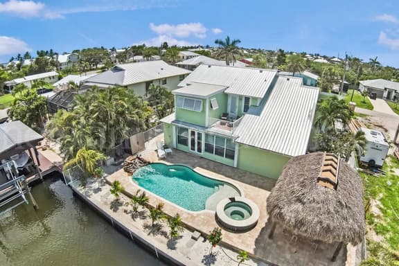 Casa Baybreeze - Luxury on Water